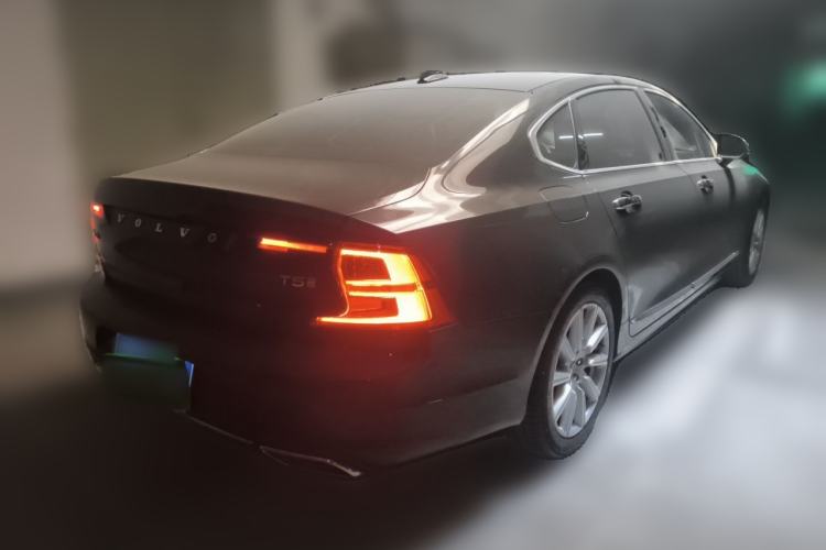 Used Volvo S90 2020 T5 Zhiyuan Luxury Edition Rear Right 45 Deg