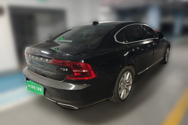 Used Volvo S90 2020 T5 Zhiyi Luxury Edition Rear Right 45 Deg