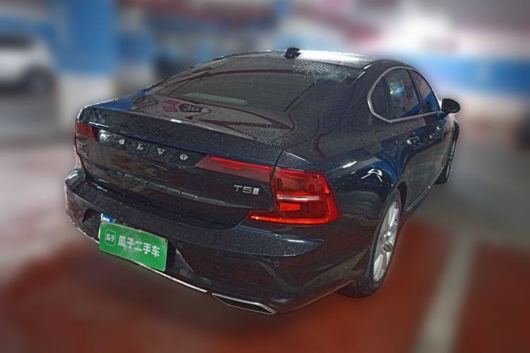 Used Volvo S90 2020 T5 Zhiyi Luxury Edition Rear Right 45 Deg