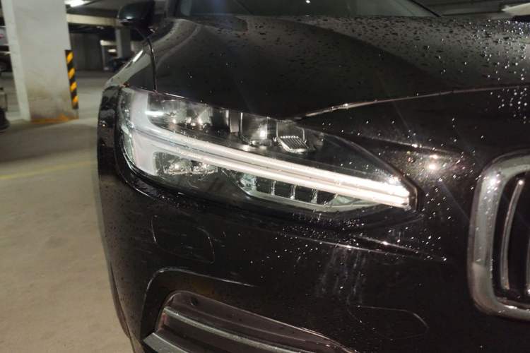 Used Volvo S90 2020 T5 Zhiyuan Luxury Edition Right Front Headlight