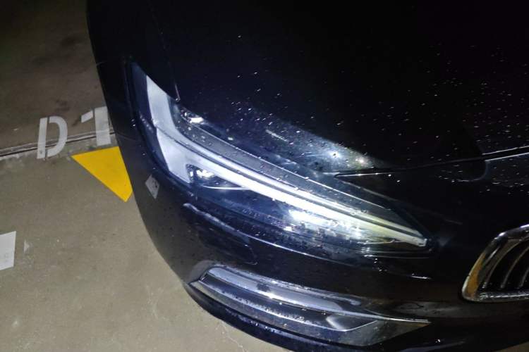 Used Volvo S90 2020 T5 Zhiyuan Luxury Edition Right Front Headlight