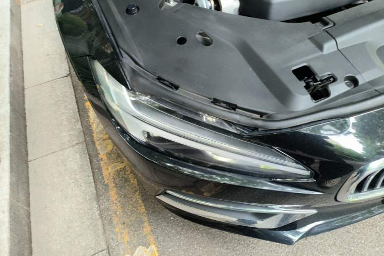 Used Volvo S90 2020 Facelift T5 Smart & Luxurious Edition Right Front Headlight