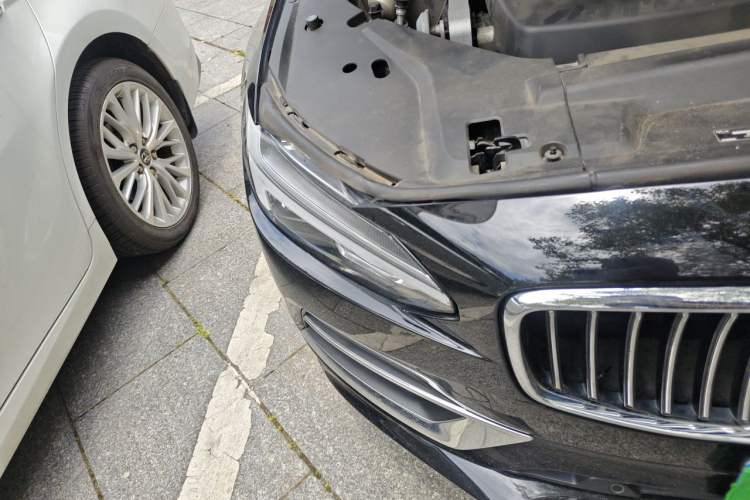 Used Volvo S90 2020 T5 Zhiyi Luxury Edition Right Front Headlight
