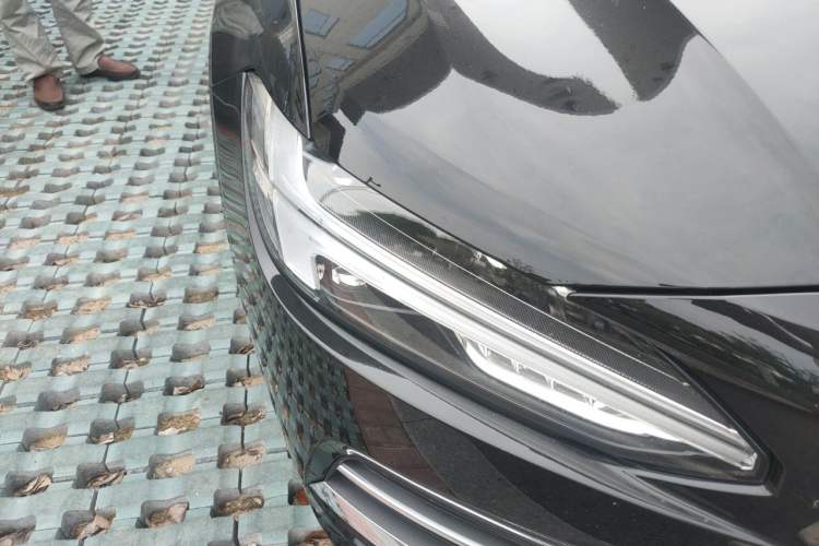 Used Volvo S90 2020 T4 SmartDrive Luxury Edition Right Front Headlight
