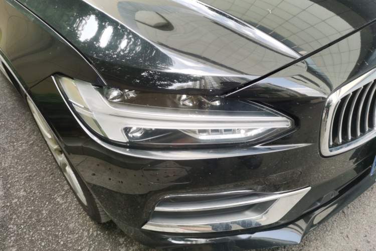 Used Volvo S90 2020 Facelift T5 Smart & Luxurious Edition Right Front Headlight