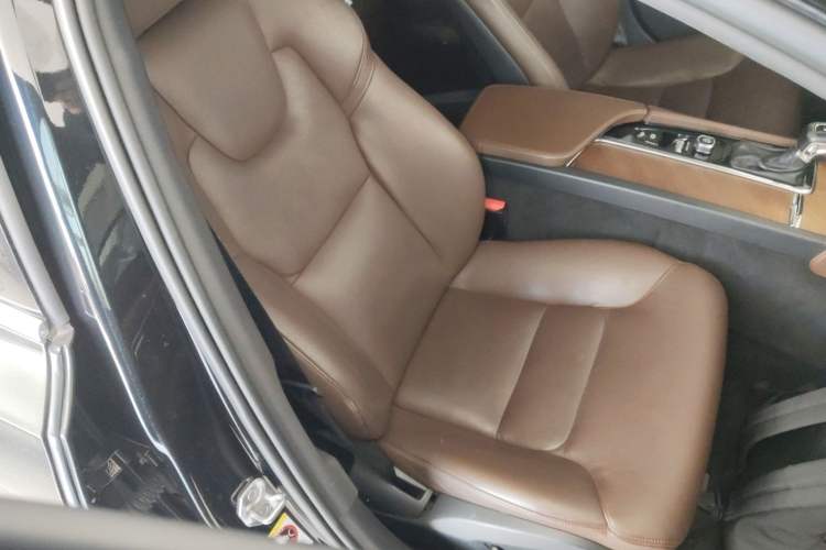 Used Volvo S90 2020 T5 Zhiyi Luxury Edition Right Front Seat