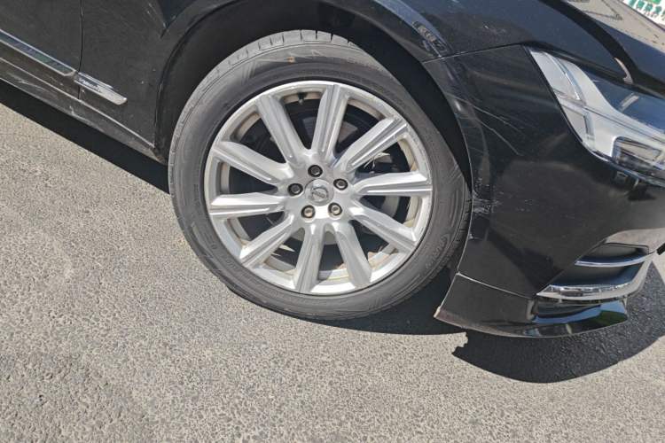 Used Volvo S90 2020 T5 Zhiyi Luxury Edition Right Front Wheel Hub