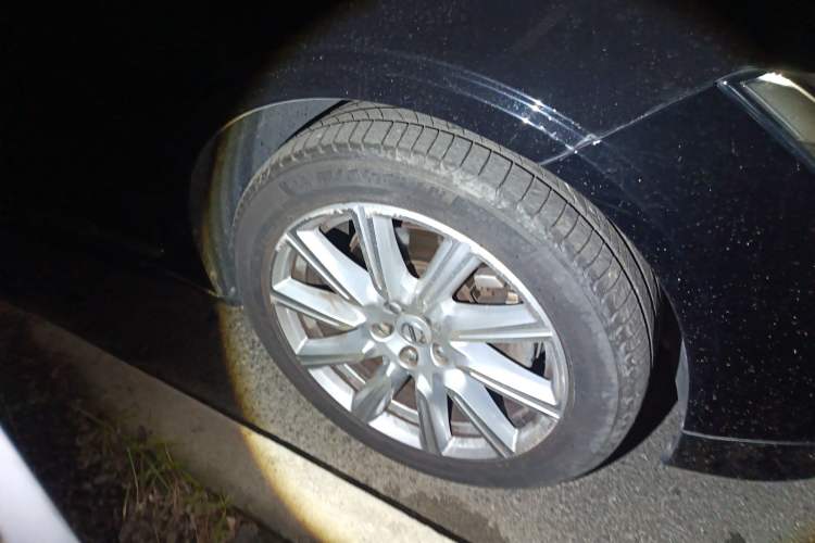 Used Volvo S90 2020 T5 Zhiyi Luxury Edition Right Front Wheel Hub