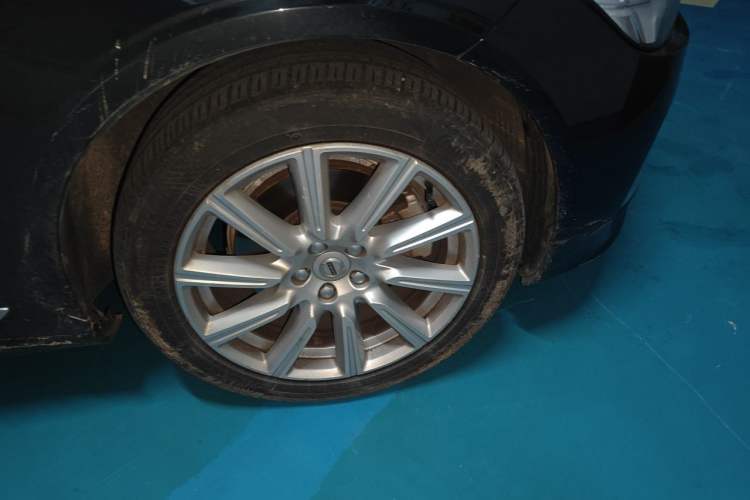 Used Volvo S90 2020 T5 Zhiyi Luxury Edition Right Front Wheel Hub