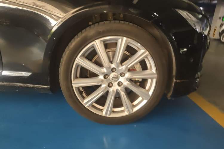 Used Volvo S90 2020 T5 Zhiya Luxury Edition Right Front Wheel Hub