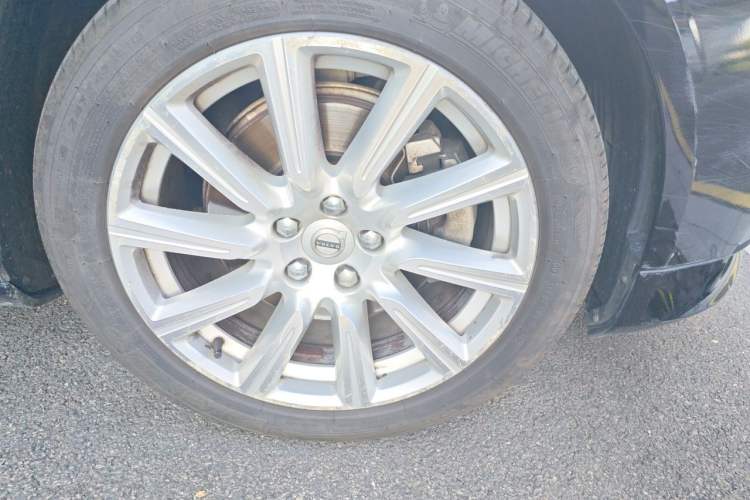 Used Volvo S90 2020 Facelifted T5 Zhiyi Luxury Edition Right Front Wheel Hub