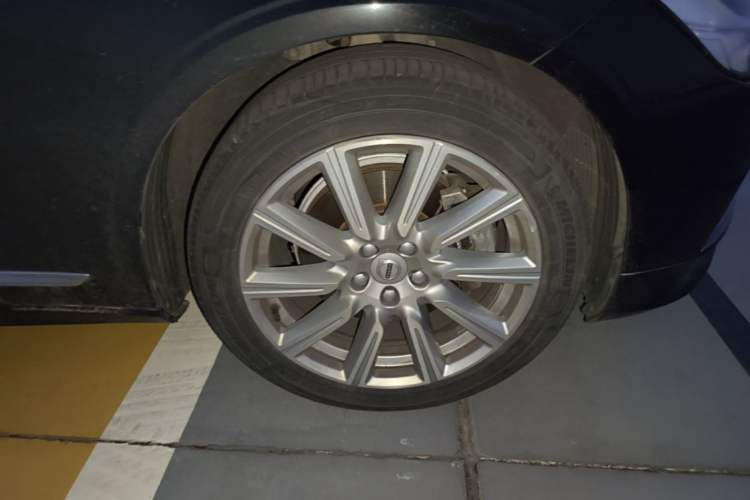 Used Volvo S90 2020 Facelifted T5 Zhiyi Luxury Edition Right Front Wheel Hub