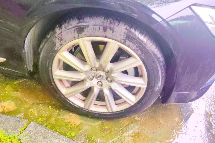 Used Volvo S90 2020 T5 Zhiyi Luxury Edition Right Front Wheel Hub