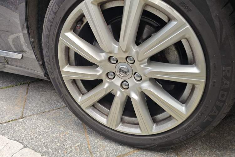 Used Volvo S90 2020 T5 Zhiyi Luxury Edition Right Front Wheel Hub