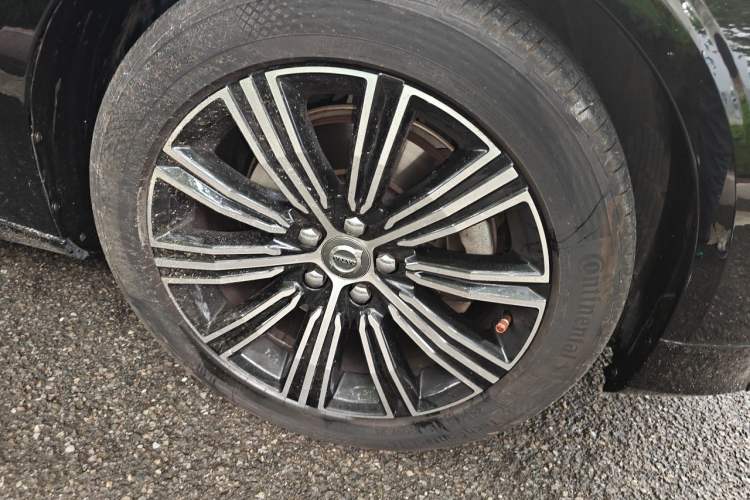 Used Volvo S90 2020 T5 Zhiyi Luxury Edition Right Front Wheel Hub