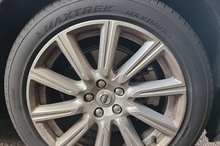 Used Volvo S90 2020 T5 Zhiyi Luxury Edition Right Front Wheel Hub