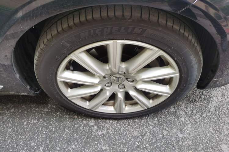 Used Volvo S90 2020 Facelift T5 Smart & Luxurious Edition Right Front Wheel Hub