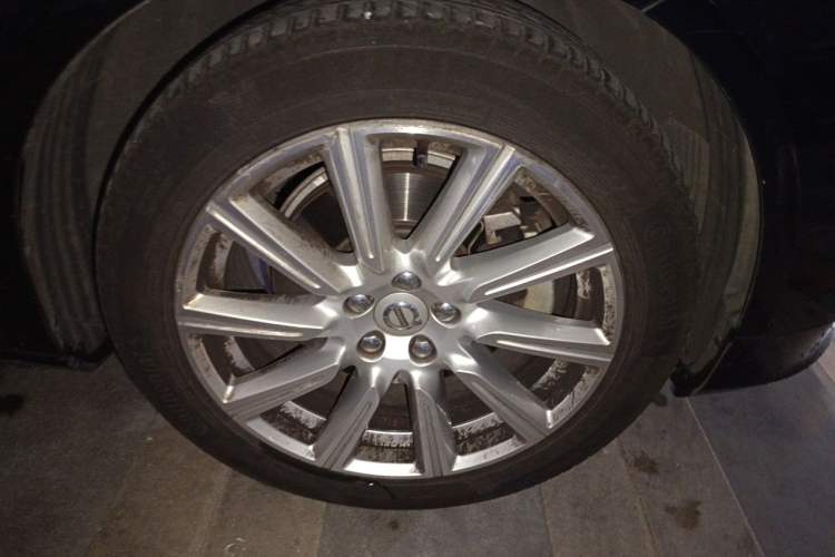 Used Volvo S90 2020 T5 Zhiyi Luxury Edition Right Front Wheel Hub
