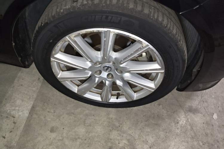 Used Volvo S90 2020 T5 Zhiyuan Luxury Edition Right Front Wheel Hub