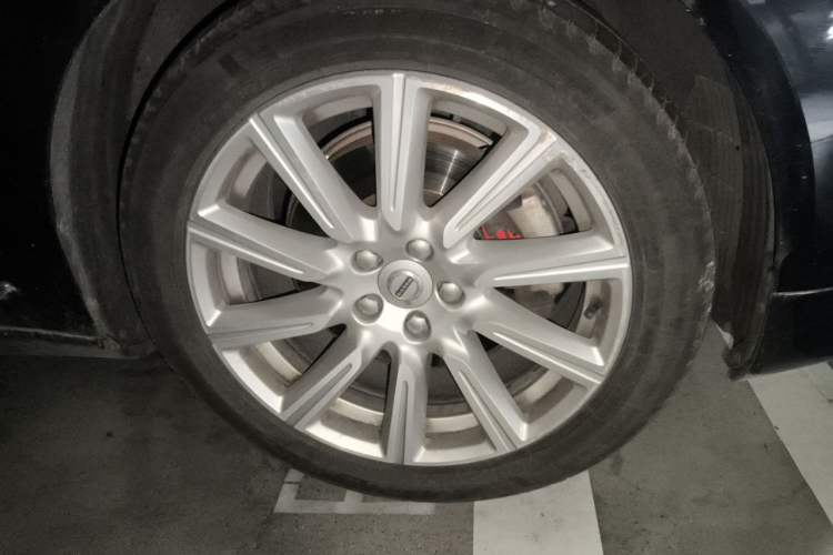 Used Volvo S90 2020 T5 Zhiyi Luxury Edition Right Front Wheel Hub