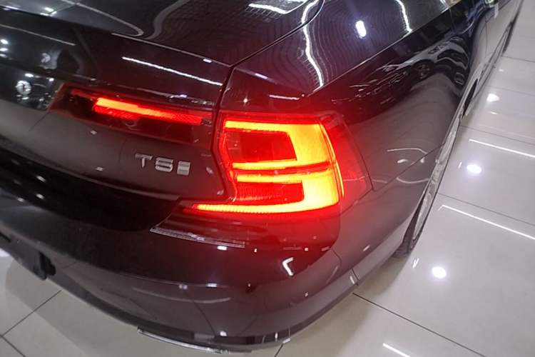 Used Volvo S90 2020 T5 Zhiyi Luxury Edition Right Rear Taillight