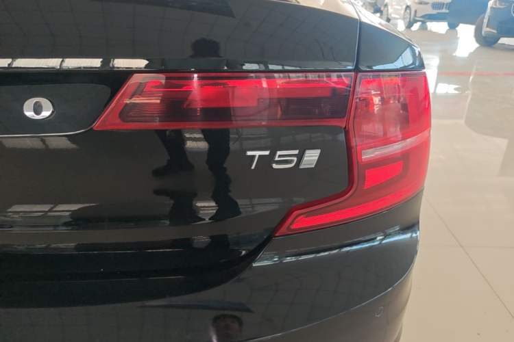 Used Volvo S90 2020 T5 Zhiyi Luxury Edition Right Rear Taillight