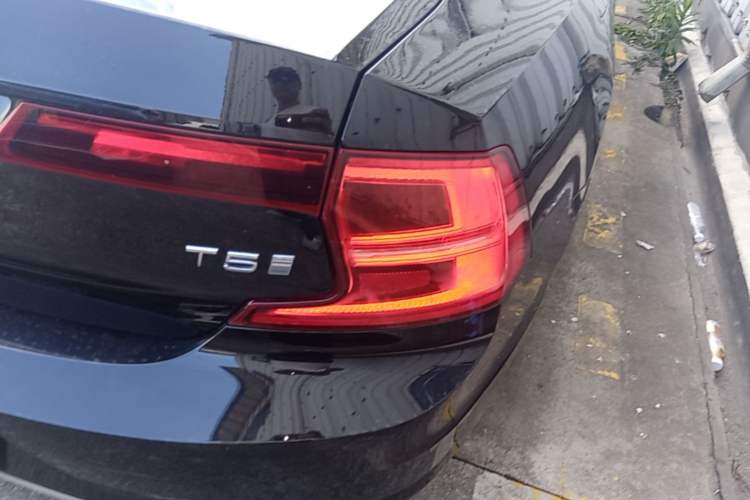 Used Volvo S90 2020 Facelifted T5 Zhiyi Luxury Edition Right Rear Taillight