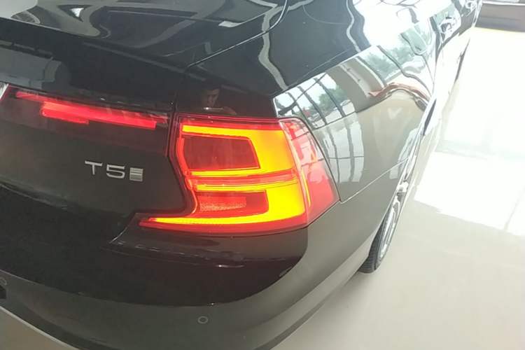 Used Volvo S90 2020 T5 Zhiyi Luxury Edition Right Rear Taillight