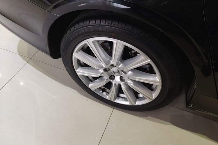 Used Volvo S90 2020 T5 Zhiyi Luxury Edition Right Rear Wheel Hub
