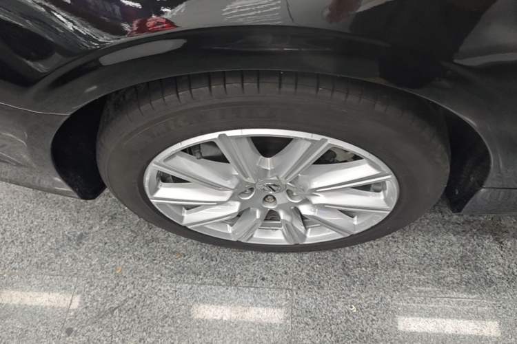 Used Volvo S90 2020 T5 Zhiyi Luxury Edition Right Rear Wheel Hub