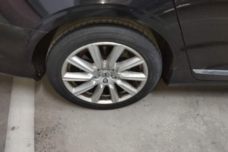Used Volvo S90 2020 T5 Zhiyi Luxury Edition Right Rear Wheel Hub