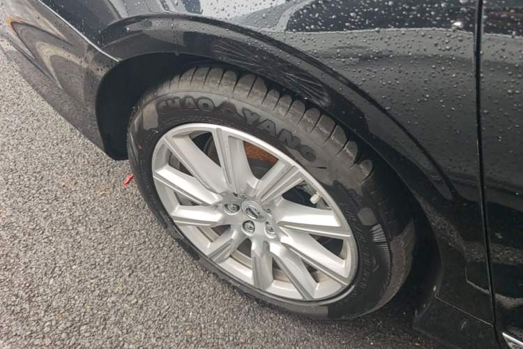 Used Volvo S90 2020 T5 Zhiyi Luxury Edition Right Rear Wheel Hub