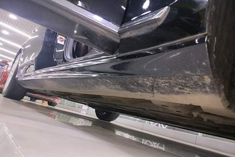 Used Volvo S90 2020 T5 Zhiyi Luxury Edition Right Side Sill