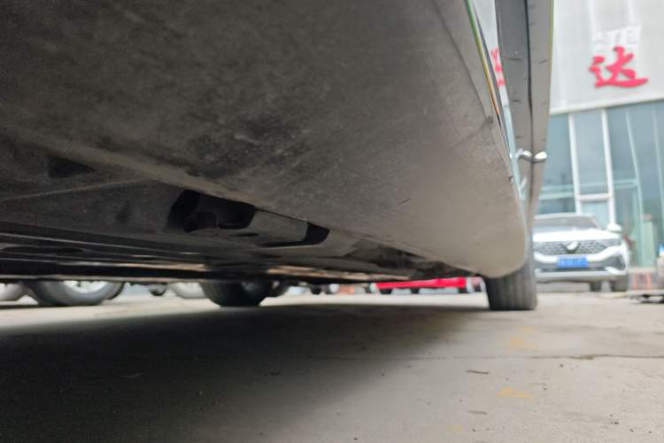 Used Volvo S90 2020 Facelifted T5 Zhiyi Luxury Edition Right Side Sill