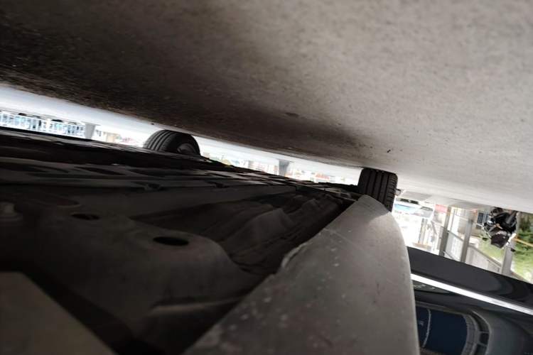 Used Volvo S90 2020 T5 Zhiyi Luxury Edition Right Side Sill