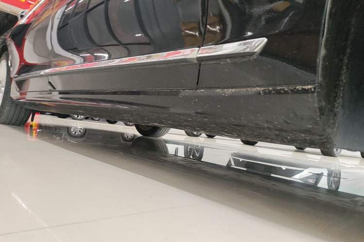 Used Volvo S90 2020 Facelifted T5 Zhiyi Luxury Edition Right Side Sill