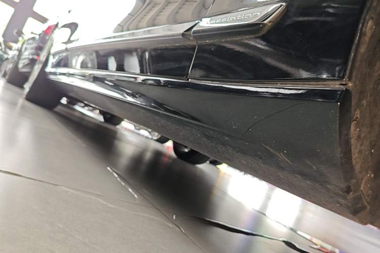 Used Volvo S90 2020 T5 Zhiya Luxury Edition Right Side Sill