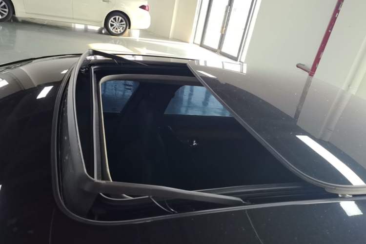 Used Volvo S90 2020 T5 Zhiyi Luxury Edition Roof