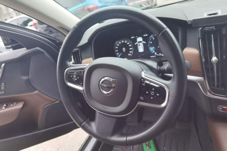 Used Volvo S90 2020 T5 Zhiyi Luxury Edition Steering Wheel