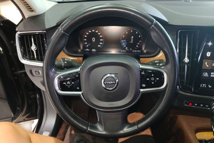 Used Volvo S90 2020 T5 Zhiyi Luxury Edition Steering Wheel
