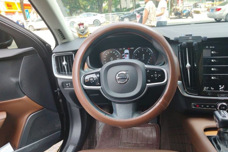 Used Volvo S90 2020 T5 Zhiyi Luxury Edition Steering Wheel