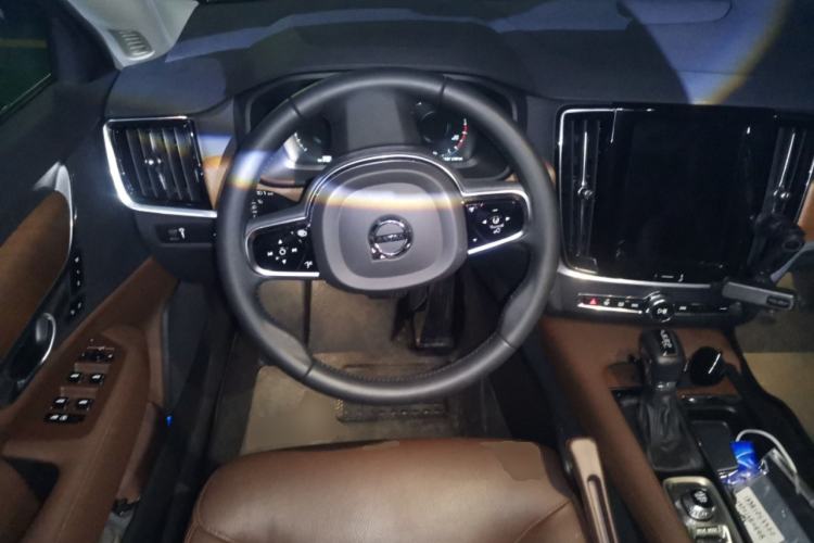 Used Volvo S90 2020 T5 Zhiyi Luxury Edition Steering Wheel
