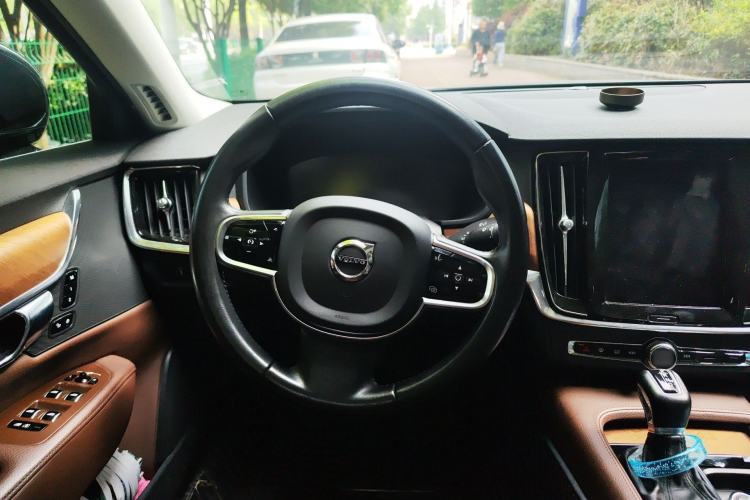Used Volvo S90 2020 T5 Zhiyi Luxury Edition Steering Wheel