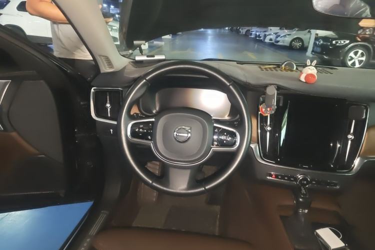 Used Volvo S90 2020 T5 Zhiya Luxury Edition Steering Wheel