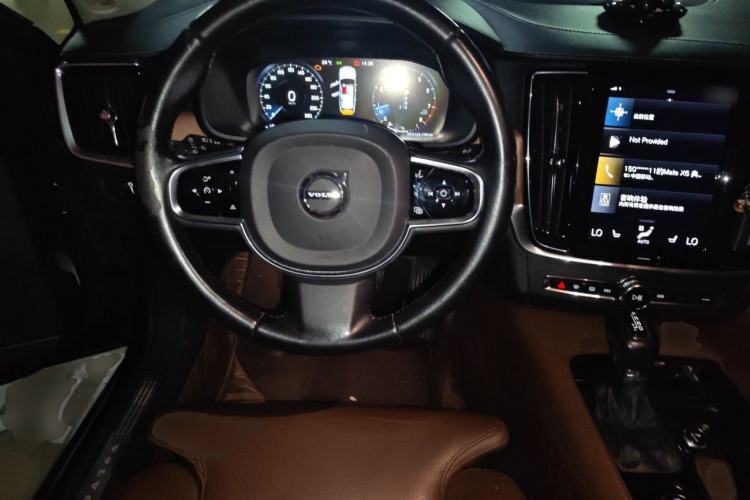 Used Volvo S90 2020 T5 Zhiyuan Luxury Edition Steering Wheel