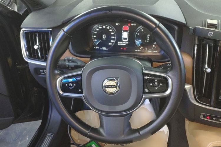 Used Volvo S90 2020 T5 Zhiyi Luxury Edition Steering Wheel