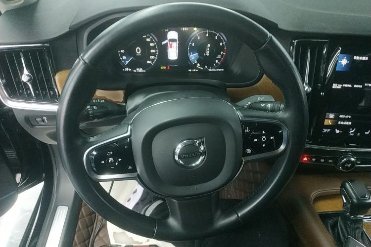 Used Volvo S90 2020 Facelifted T5 Zhiyi Luxury Edition Steering Wheel