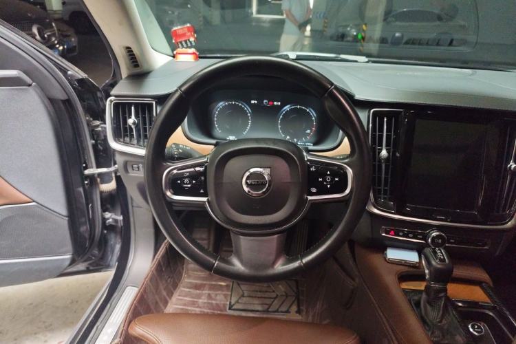 Used Volvo S90 2020 T5 Zhiyuan Luxury Edition Steering Wheel