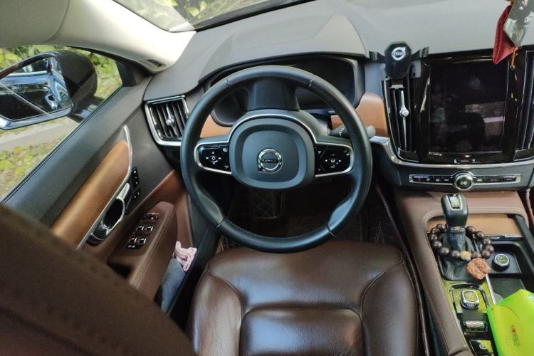 Used Volvo S90 2020 T5 Zhiyi Luxury Edition Steering Wheel