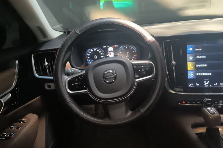Used Volvo S90 2020 T5 Zhiyuan Luxury Edition Steering Wheel